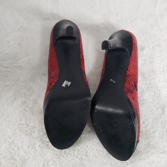 Tahari Laura Pumps Stiletto Red Snakeskin Black Patent Leather Pinup Vamp 7 - Picture 11 of 15